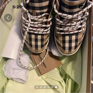 Like
New only worn once